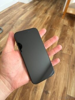 iPhone 15 Black 128GB Záruka do 3.2026