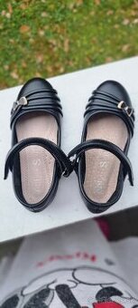 Dievčenské čierne balerínky