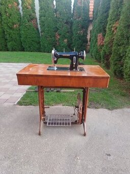 Šijací stroj Minerva 122