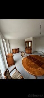 Predam kvalitný masívny nabytok