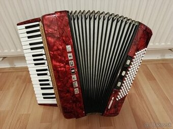 Delicia Carmen III, 96bas