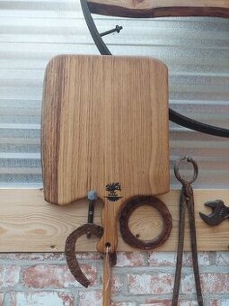 Predám dosku na krájanie / Denko, Lopár 17 /.