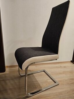 Jedálenské stoličky