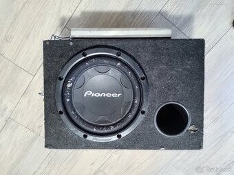 Pioneer subwoofer+mac audio zosilňovač