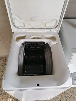 Predávam automatickú práčku elektrolux