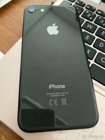 iPhone 8 64GB cierny - 1