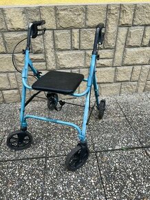 Vozík pre invalidov
