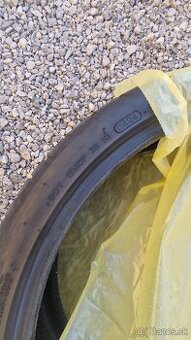 Pneu Hankook 265/30 R22