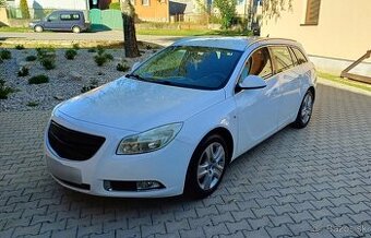 Opel Insignia Sports Tourer 2.0CDTi 96Kw R.v9/2011 M6