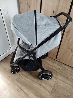 Predám športový kočík Britax römer