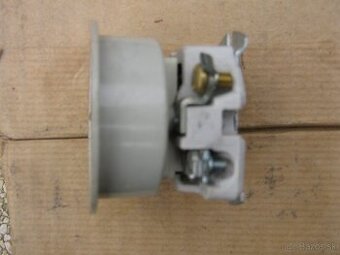 Nepoužité elektrické zásuvky