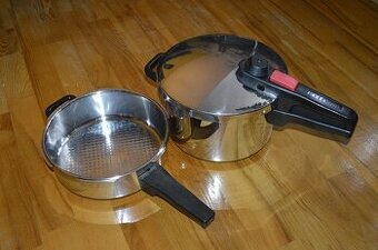 predam KELOMAT tlakovy hrniec, priemer 22cm, objem 2,7 l a 5