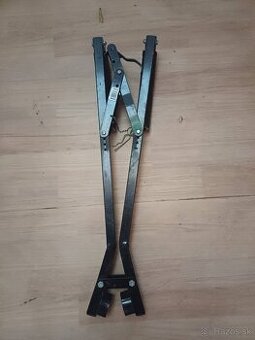 Nosič bicykla na ťažné zariadenie