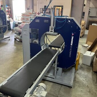 Používaný baliaci stroj COMPACTA S6