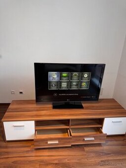 Predávm LG TV so skrinkou pod televízor
