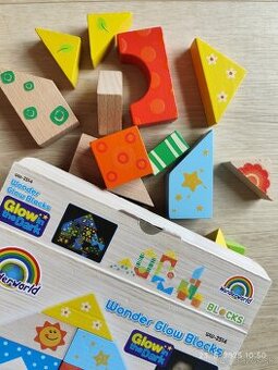 Stavebnica drevená kocky svietiace v tme