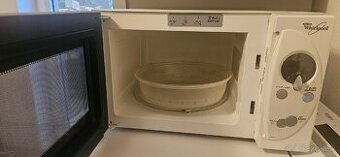 Mikrovlnka Whirlpool