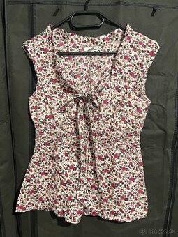 Kvietkované tričko, tielko
