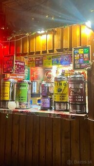 Brigáda - predaj vianočných nápojov na námestí v Poprade