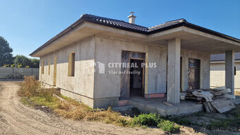 Na Predaj 4 izbová NOVOSTAVBA na 763m2 pozemku Nové Zámky