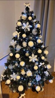 Predám umelý vianočný stromček