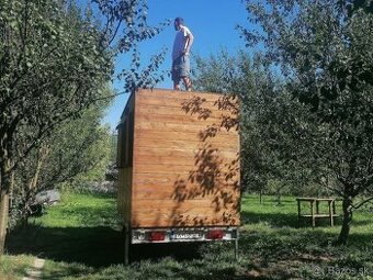 NAJLEPŠÍ BUFET aj HOTEL NA KOLESÁCH