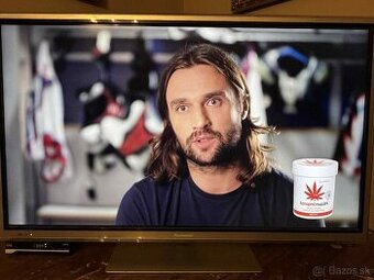 Predám PANASONIC TX-L42ET50E + stolík