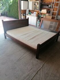 Predám manželský  postel z masíva javorového dreva