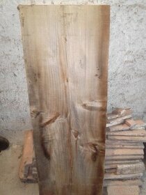 Staré drevo - dosky z tvrdého dreva