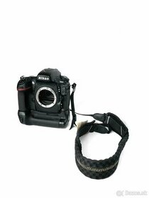 Nikon d800 + 3 objektívy, batoh, blesk