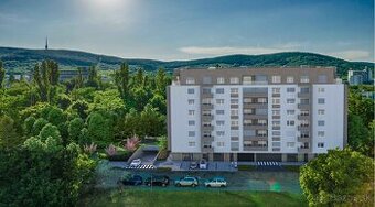 PREDPREDAJ ZA VYNIKAJÚCE CENY, BA- NOVÉ MESTO