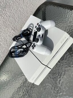 PlayStation 4 na 500GB biela herná konzola