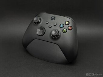 Stojan na Xbox ovládač