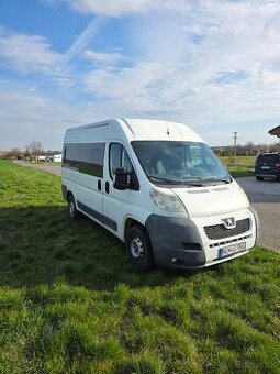 Peugeot boxer 9miestny bus