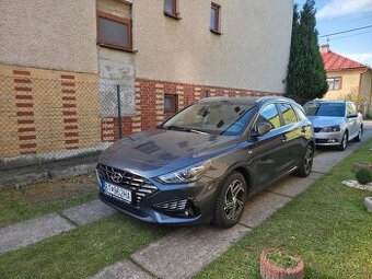 Hyundai i30 CW 1.5 T-GDi mHEV Family DCT
