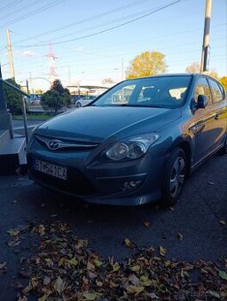 HYUNDAI i30 1.6CRDI 2011- NEPOJAZDNE