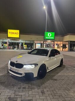 BMW 530xD G30 TOP STAV TOP VÝBAVA