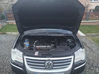 Predam Volkswagen Touran 1.9 tdi r.v.2007