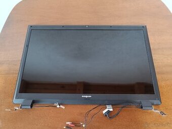 17.3" 120Hz 1080p display