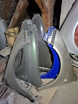 Predam predné blatníky na Škoda Fabia (prvý model).