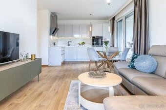 Prenájom moderného 3-izbového bytu v lokalite Starého mesta