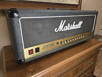 Marshall JCM 900