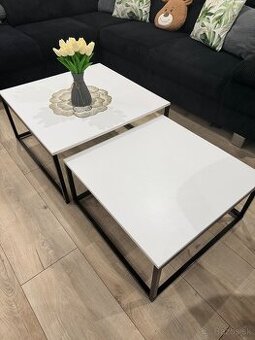 Konferenčný stolík