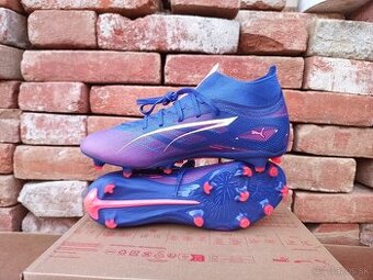 Pánské kopačky značky Puma Ultra Match FG/AG, velikost 43