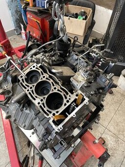 Blok motora V6 Audi 3.0tdi