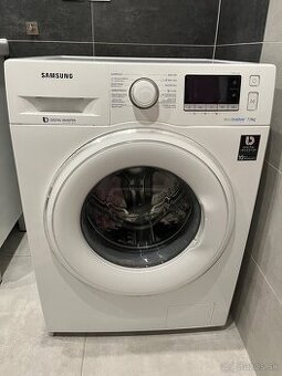 Samsung pracka zpredu plnena