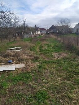 VIVAREAL Stavebný pozemok na stavbu RD, výmera pozemku 800