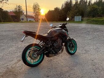 Yamaha MT-07 ABS CYAN STORM 2022 (TP 35KW) plne otvorená