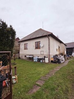Rodinný dom s 3125 m pozemkom Sklené