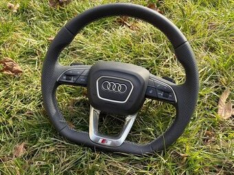 AUDI ŠPORTOVÝ VYHRIEVANÝ ZKOSENÝ PERFOROVANÝ VOLANT